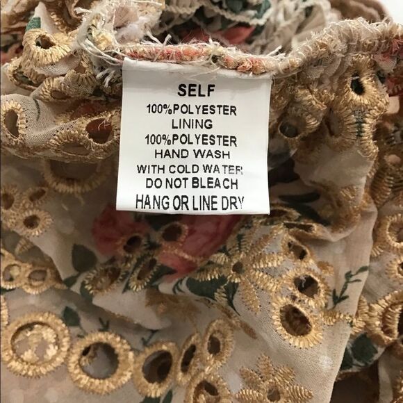 Vici Beaufort Floral Eyelet Peplum Tank Size Small - Picture 10 of 11